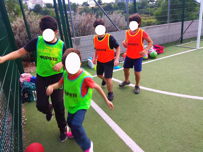 Bambini in attività sportiva progetto Crescere Insieme Moffeti Dorgali